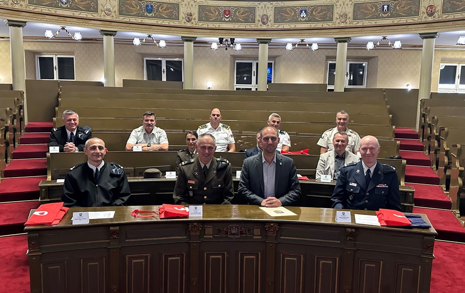 Nastavni posjet polaznika Ratne škole „Ban Josip Jelačić“ Hrvatskog vojnog učilišta „Dr. Franjo Tuđman“ Gradskoj skupštini Grada Zagreba